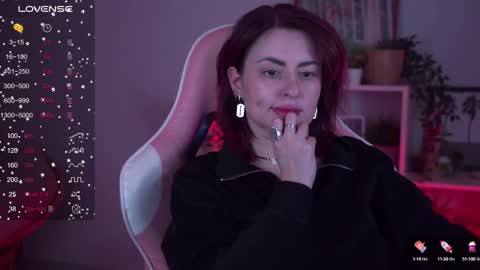 just call me Lana  and her security online show from February 8, 2025, 5:50 pm