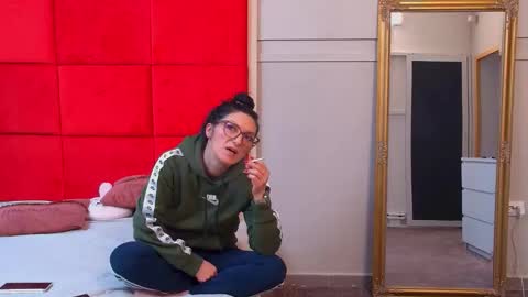 LanaBanner online show from November 6, 2025, 8:37 am