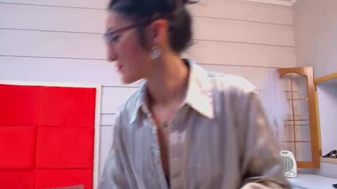 LanaBanner online show from February 13, 2026, 5:36 am