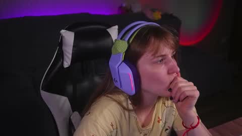 Kay online show from September 11, 2025, 10:43 pm