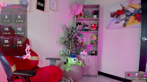 Lana online show from September 9, 2025, 12:26 pm