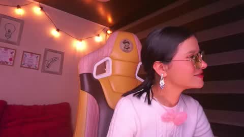 Lana online show from November 26, 2025, 1:39 am