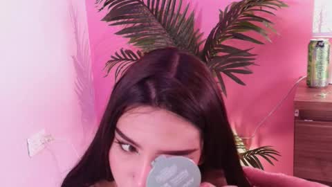 LANA online show from November 17, 2025, 3:23 am