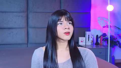 valentino moon online show from March 18, 2026, 11:30 pm