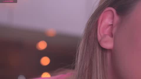 Snapshot of lana_rosy chatting on January 8, 2025, 10:04 am Alana online show from January 8, 2025, 10:04 am