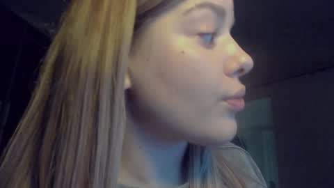 Snapshot of lana_rosy chatting on February 4, 2025, 9:20 pm Alana online show from February 4, 2025, 9:20 pm