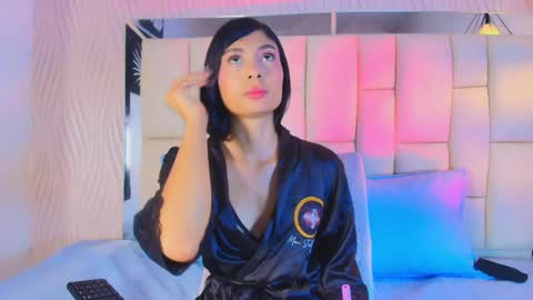Vanessa  online show from June 5, 2026, 12:11 pm
