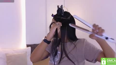 katiuska online show from October 2, 2025, 3:46 am