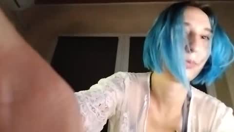 lana_tews online show from October 5, 2025, 5:44 pm