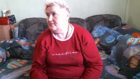 lanacat555 online show from September 28, 2025, 11:48 am