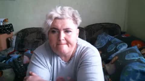 lanacat555 online show from September 29, 2025, 10:53 am