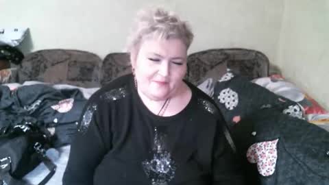 lanacat555 online show from November 16, 2025, 10:59 pm