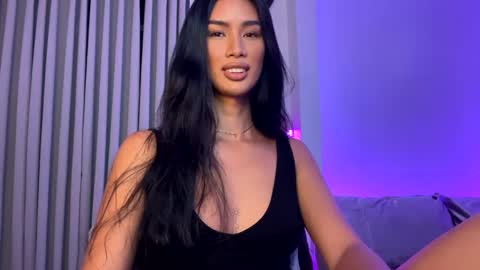 Snapshot of lanadel_hilton chatting on March 9, 2025, 7:45 am Lana online show from March 9, 2025, 7:45 am