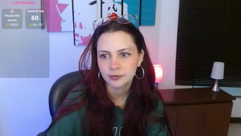 Alana Garcia  online show from October 30, 2025, 11:33 am