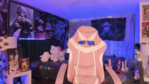 L A N A  online show from March 6, 2025, 8:48 pm