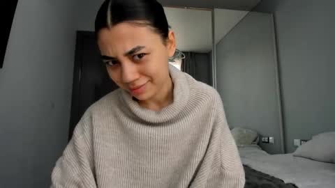 Lana online show from December 20, 2025, 12:45 pm