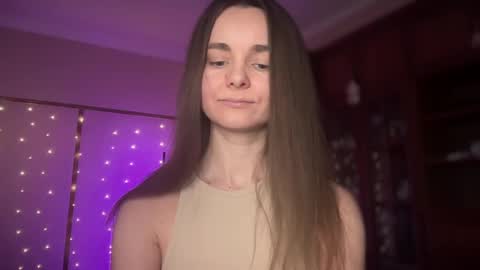 Lana online show from February 22, 2025, 3:03 pm