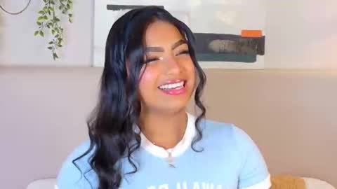 Lana online show from November 7, 2025, 7:36 pm