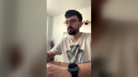 Snapshot of lander920612 chatting on March 2, 2026, 9:27 am lander920612 online show from March 2, 2026, 9:27 am