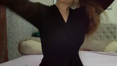 langoria online show from November 25, 2025, 10:43 pm