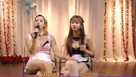 Snapshot of lankwaifong_cindy chatting on April 19, 2026, 3:44 pm lankwaifong_cindy online show from April 19, 2026, 3:44 pm