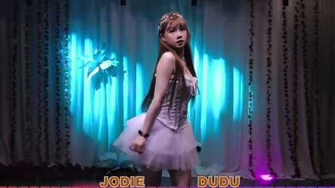 Snapshot of lankwaifong_cindy chatting on April 21, 2026, 2:48 am lankwaifong_cindy online show from April 21, 2026, 2:48 am