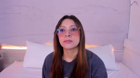 Lanna online show from January 10, 2026, 11:45 am