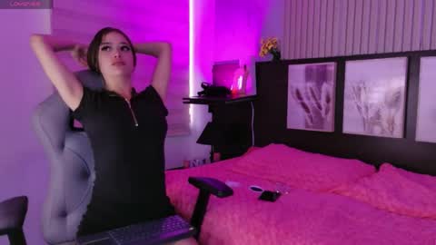 lanna_as online show from May 29, 2026, 2:04 pm