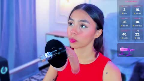 lanna_brunette online show from September 21, 2025, 1:24 pm