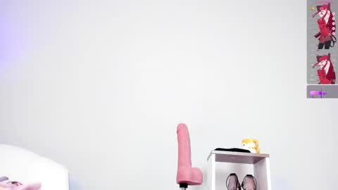 Lanna miley Russo  online show from September 24, 2025, 11:57 am