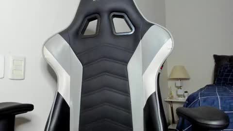 Lanna online show from February 12, 2025, 1:09 am