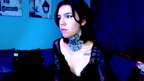 LANNIE   online show from February 7, 2026, 2:10 pm