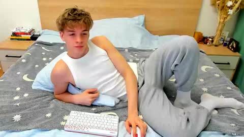 Fandi online show from December 17, 2024, 5:29 am