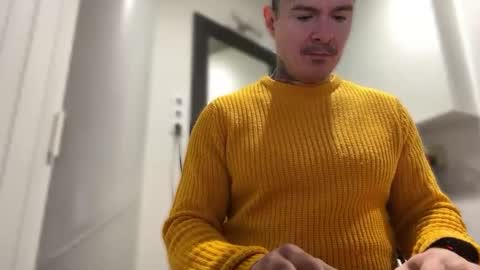 Snapshot of lanzarote6 chatting on January 3, 2025, 12:08 pm BDSM online show from January 3, 2025, 12:08 pm