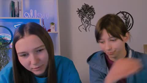 lara_bamby online show from February 18, 2026, 6:31 am