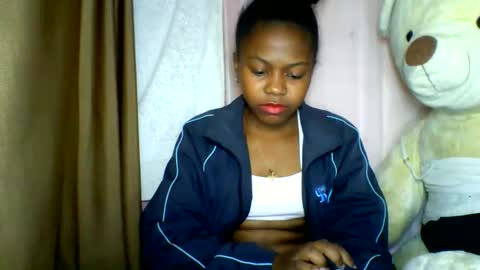 lara_belle online show from May 18, 2026, 4:07 am