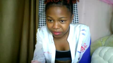 lara_belle online show from May 28, 2026, 4:32 am