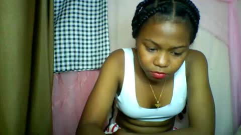 lara_belle online show from June 3, 2026, 7:19 pm