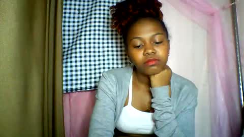 lara_belle online show from June 9, 2026, 3:07 am