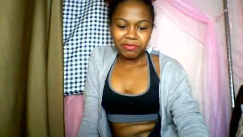 lara_belle online show from June 11, 2026, 5:55 pm
