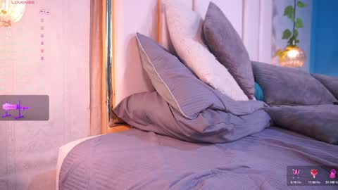 Snapshot of lara_giraldo chatting on December 13, 2024, 4:54 am Hello Guys I am Lara Giraldo WELCOME To my room online show from December 13, 2024, 4:54 am