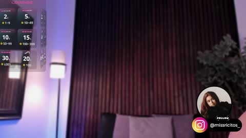Lara  online show from October 20, 2025, 7:58 pm