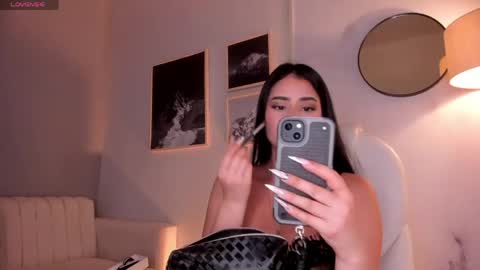Lara Madisson online show from June 4, 2026, 5:02 am