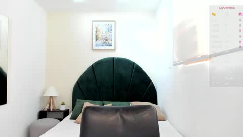      700  200   online show from May 17, 2026, 5:31 pm