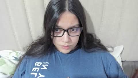 lara online show from February 27, 2025, 2:42 am