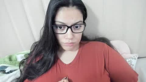 lara online show from October 7, 2025, 10:45 am