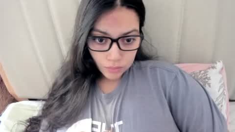 lara online show from December 14, 2025, 1:27 pm