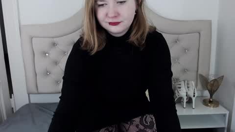 Snapshot of laraflirt chatting on December 30, 2024, 10:34 pm LaraFlirt online show from December 30, 2024, 10:34 pm