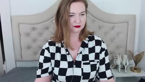 Snapshot of laraflirt chatting on January 25, 2025, 1:10 am LaraFlirt online show from January 25, 2025, 1:10 am