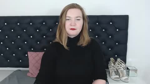 Snapshot of laraflirt chatting on February 12, 2025, 11:30 pm LaraFlirt online show from February 12, 2025, 11:30 pm